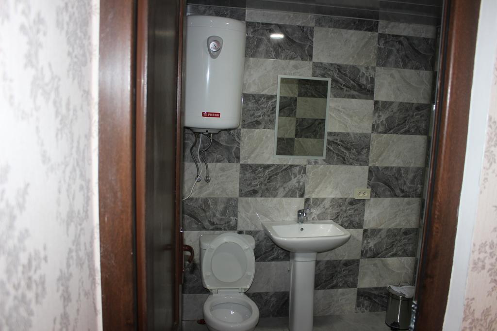 Hotel Sakhli Laghamshi à Mestia Extérieur photo
