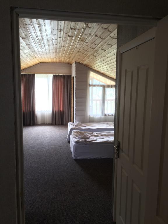 Hotel Sakhli Laghamshi à Mestia Extérieur photo